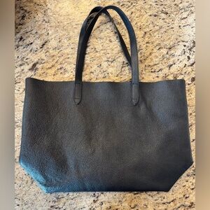 Cuyana Classic Structured Leather Tote - Black/Tan